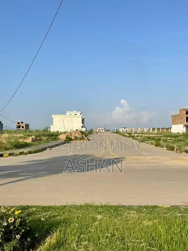 Prime Location Plot in New City Phase 2, Block R