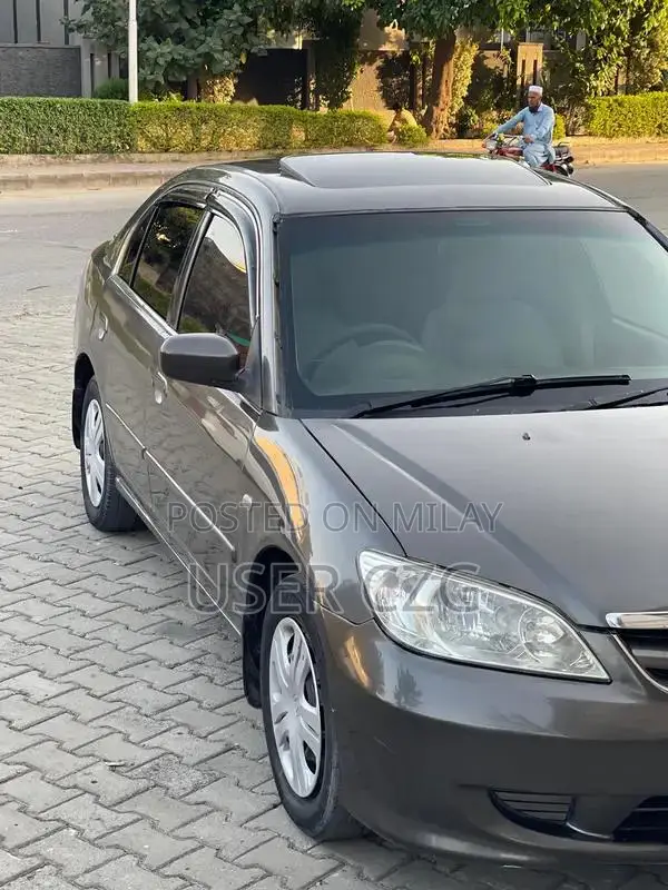 Honda Civic 2005 Sedan Sedan - Well-Maintained Family Car