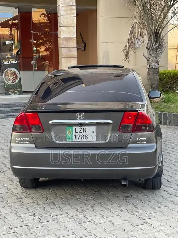 Honda Civic 2005 Sedan Sedan - Well-Maintained Family Car