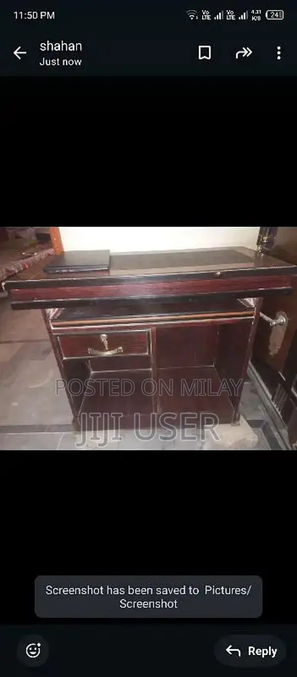 Modern Computer Desk in Excellent Condition