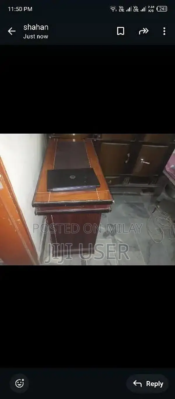 Modern Computer Desk in Excellent Condition