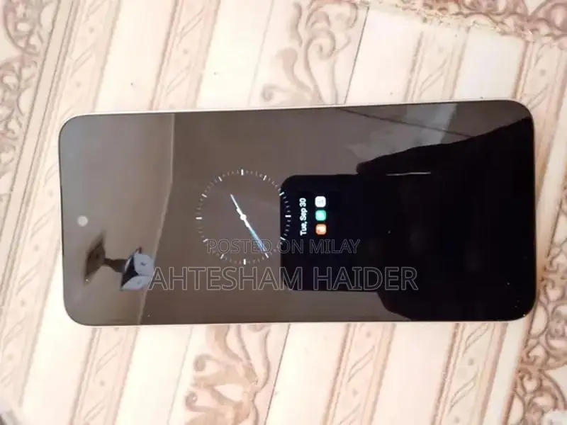 Hot 60i Smartphone with Large Battery and Generous Storage