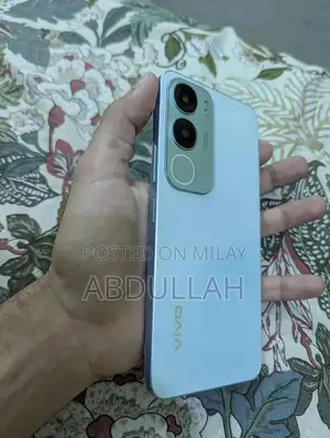 Vivo Smartphone with Large Battery and Extended Memory