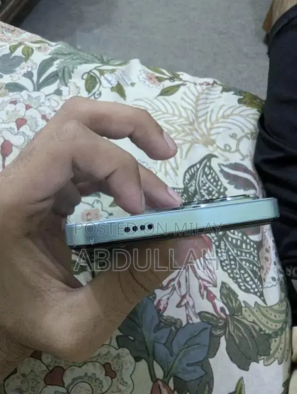 Vivo Smartphone with Large Battery and Extended Memory