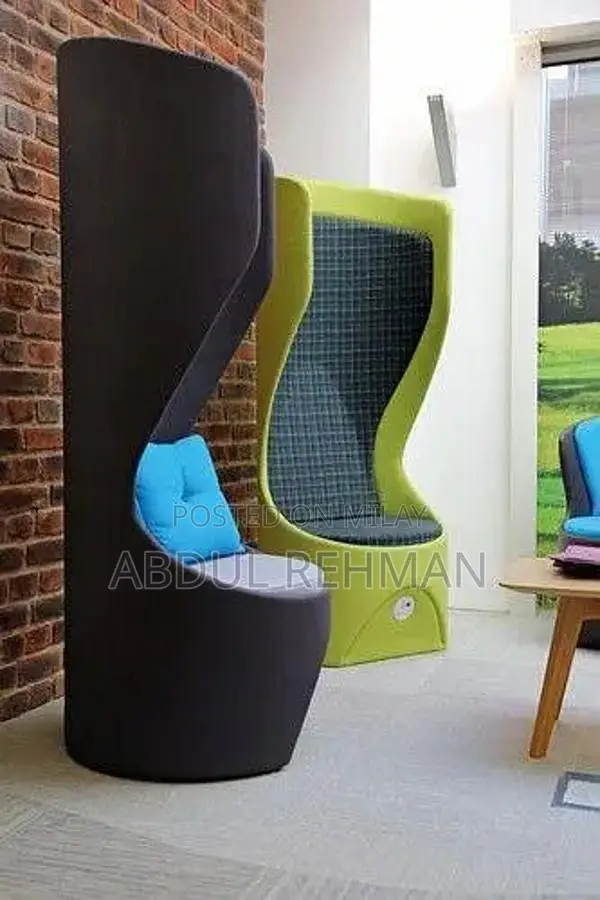 Modern 1-Seater Sofa for Home and Showroom Spaces