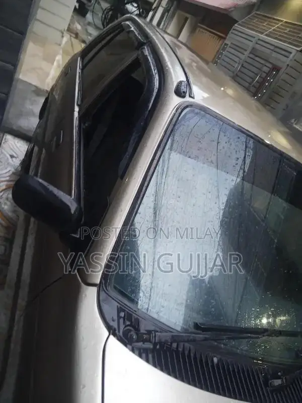 Economical City and Long Drive Sedan with Good Fuel Efficiency