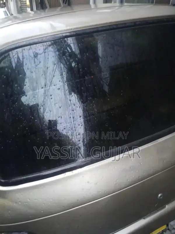 Economical City and Long Drive Sedan with Good Fuel Efficiency