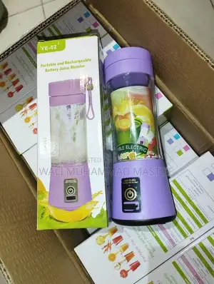 Compact Personal Portable Electric Juicer Blender