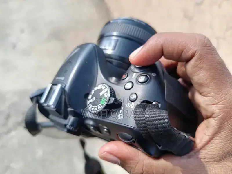 Nikon D5200 DSLR Camera with 50mm Lens and Accessories