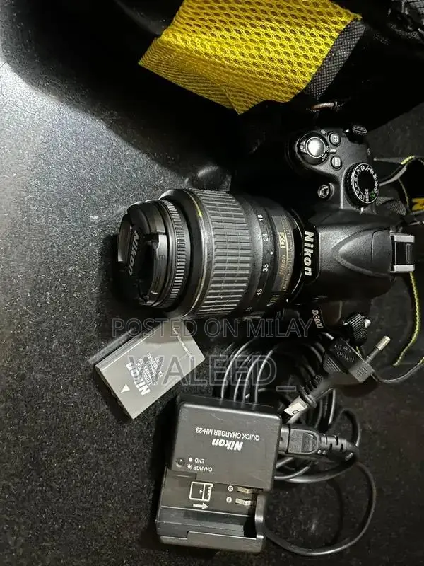 Nikon D3000 DSLR Camera with Accessories