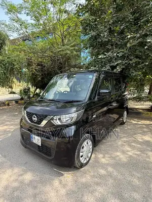 Nissan Roox Compact Urban Crossover 2022 Model