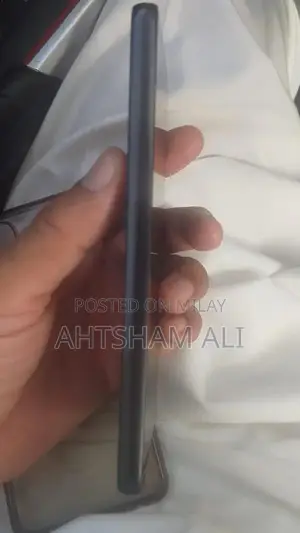 Sleek Samsung Smartphone with Versatile Features