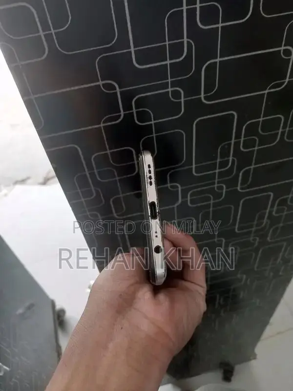 Compact Mobile Device with Storage Capacity