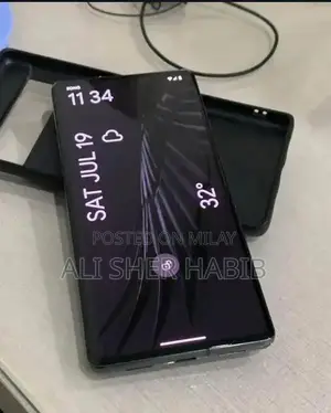 Google Pixel 7 Pro Smartphone Pristine Condition Full Accessory Set