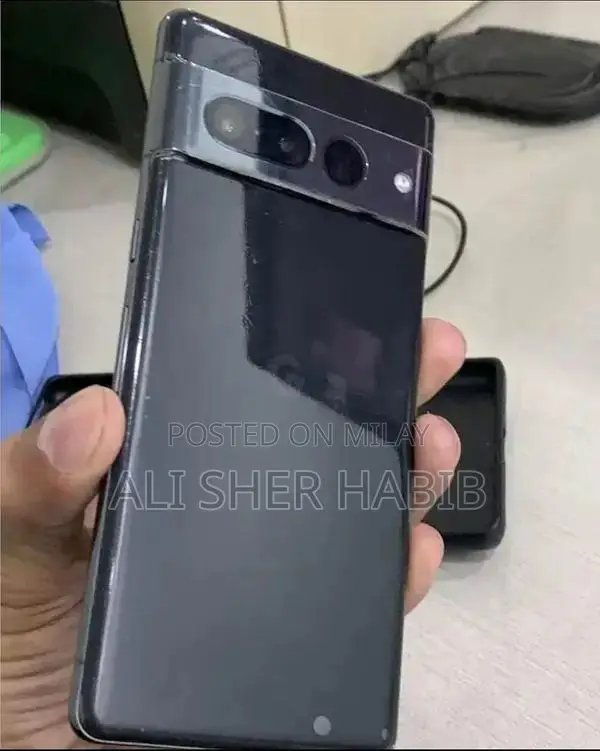 Google Pixel 7 Pro Smartphone Pristine Condition Full Accessory Set