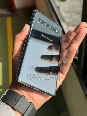 Samsung S10 5G Smartphone 256GB High-Performance Device