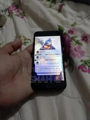 Apple iPhone SE Smartphone with Good Battery Health