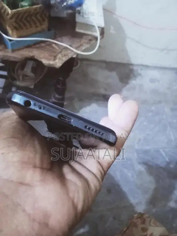 Compact Mobile Device with Basic Functionality