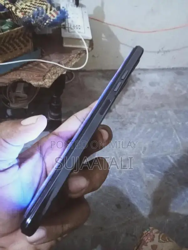 Compact Mobile Device with Basic Functionality