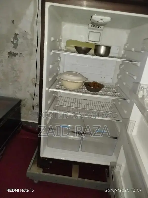 Compact Humidifier for Short-Term Use with Multiple Features