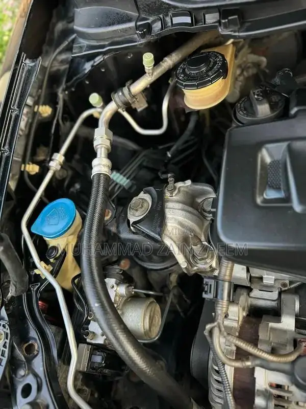 Honda Civic VTi Oriel Prosmatec Sedan 2013 Model