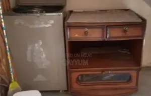 Nobel 21-inch Television with TV Trolley