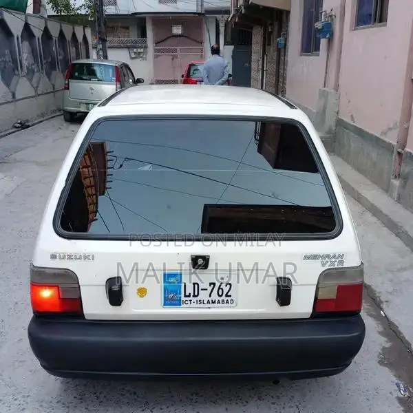 Suzuki Mehran VXR: Pristine Condition with Cool AC and New Tires