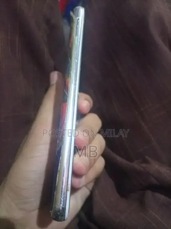 High-Performance Gaming Smartphone with Extreme 60fps Graphics