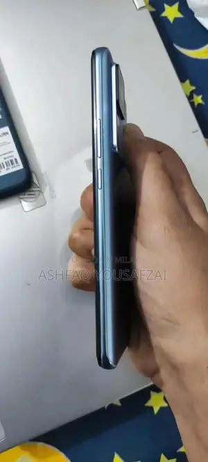 Mid-Range Gaming Smartphone with Cracked Display