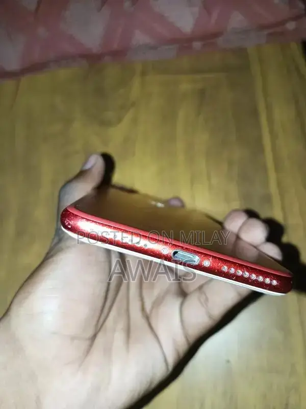 Apple iPhone 7 Plus Smartphone Unlocked Compact Device