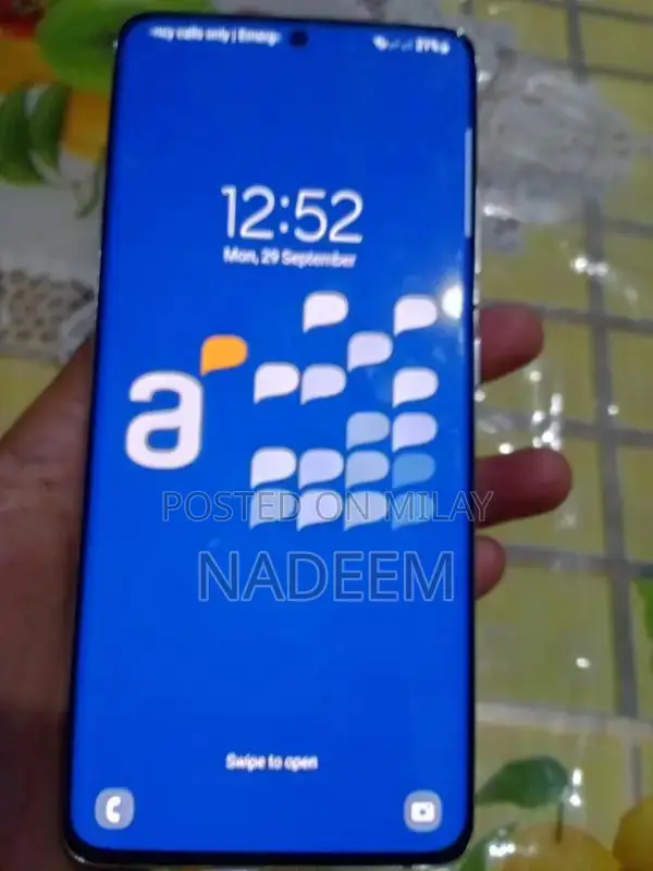 High Memory Smartphone with 16GB RAM and 512GB Storage