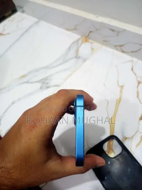 128GB JV iPhone 13 Sealed Waterpack Smartphone