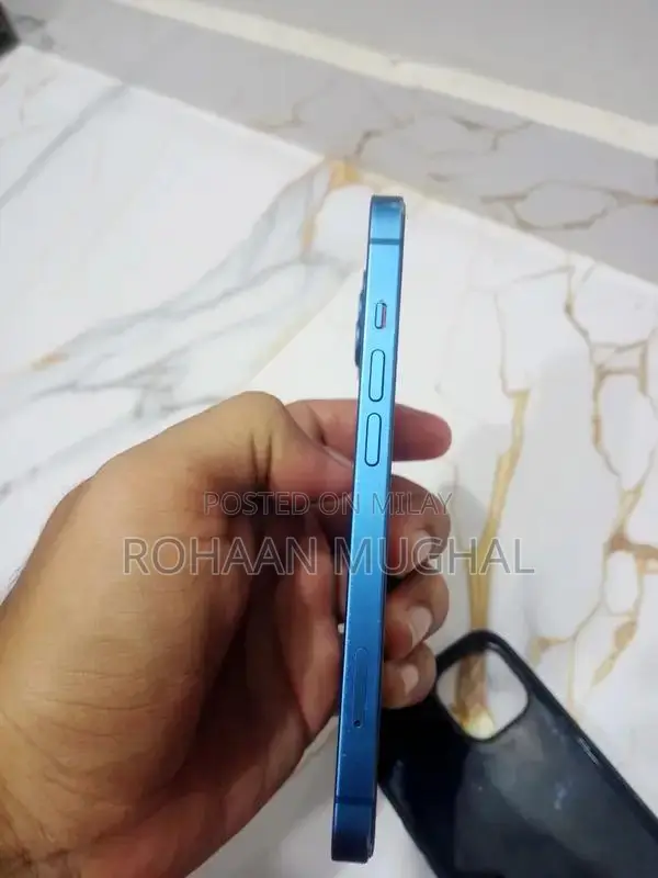 128GB JV iPhone 13 Sealed Waterpack Smartphone