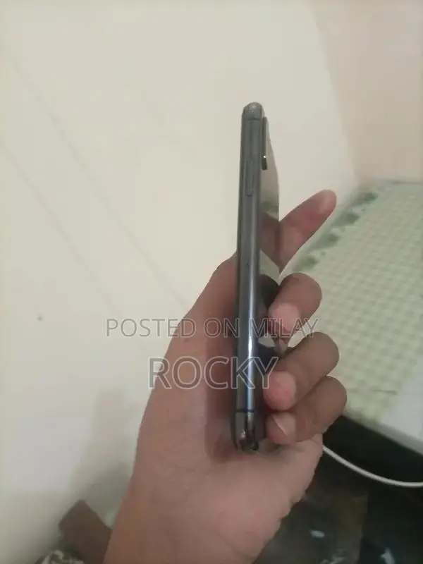 iPhone X Black 88% Battery Health Face ID Active