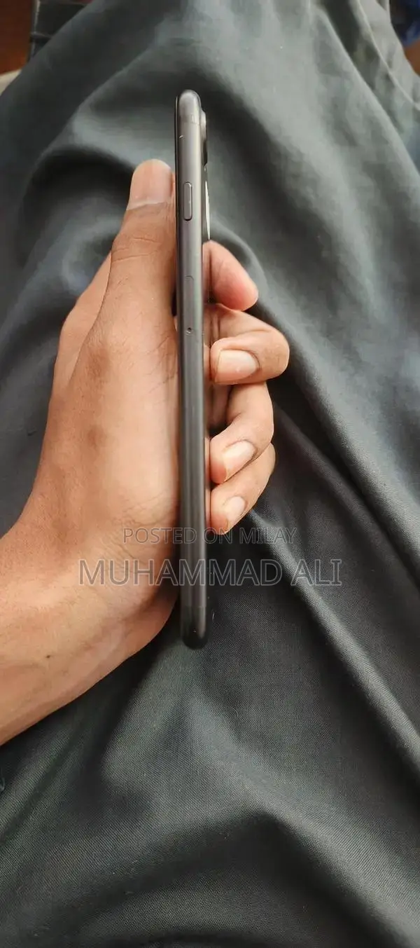 Apple iPhone 7 Plus Smartphone - Excellent Condition