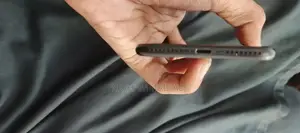 Apple iPhone 7 Plus Smartphone - Excellent Condition