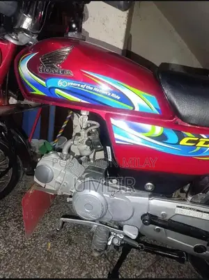 Honda CD 70 Motorcycle - 2024 Model in Excellent Condition