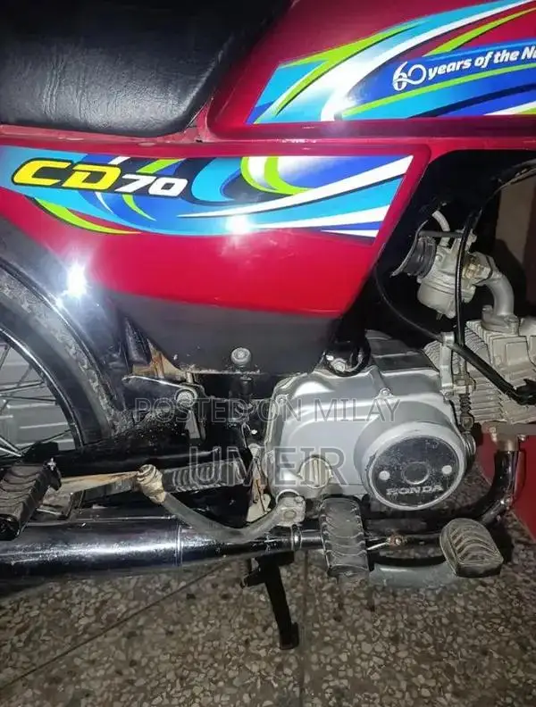 Honda CD 70 Motorcycle - 2024 Model in Excellent Condition