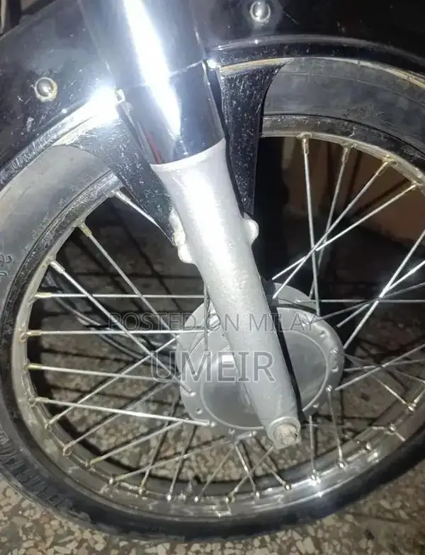 Honda CD 70 Motorcycle - 2024 Model in Excellent Condition