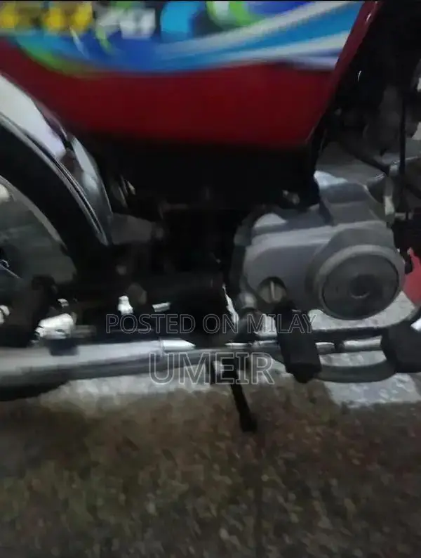 Honda CD 70 Motorcycle - 2024 Model in Excellent Condition