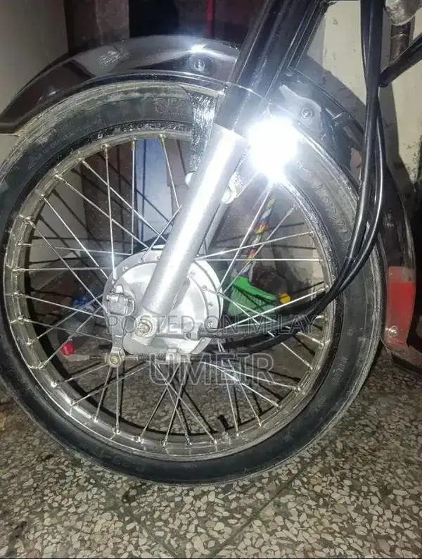 Honda CD 70 Motorcycle - 2024 Model in Excellent Condition