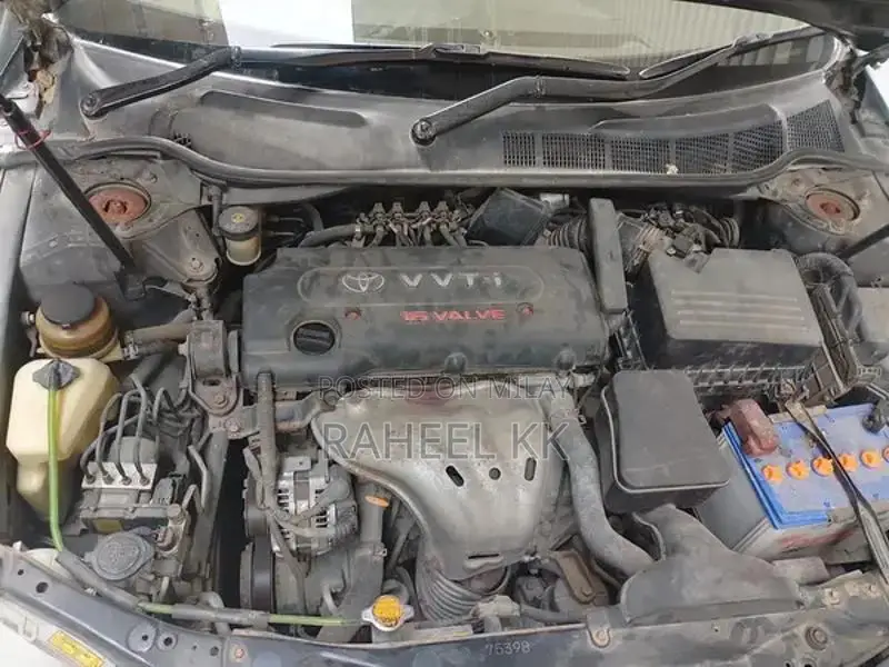 2008 Toyota Camry - Low Mileage Sedan with Powerful Engine