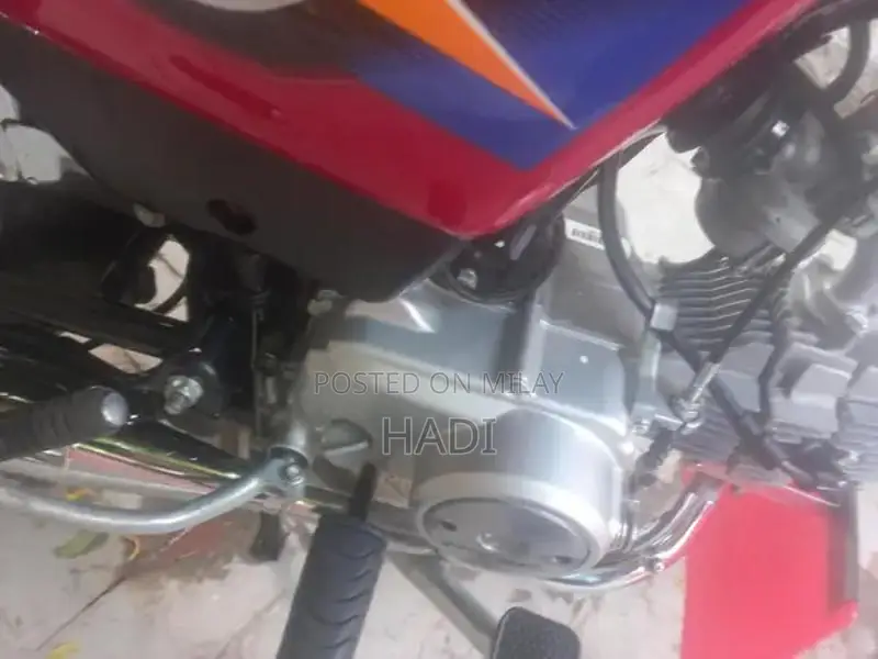 10 by 10 Vehicle Engine Component