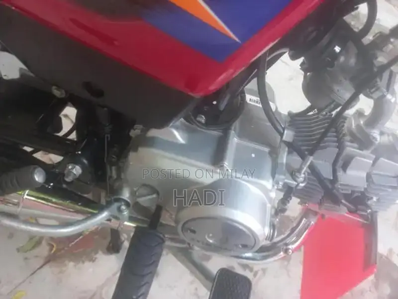 10 by 10 Vehicle Engine Component