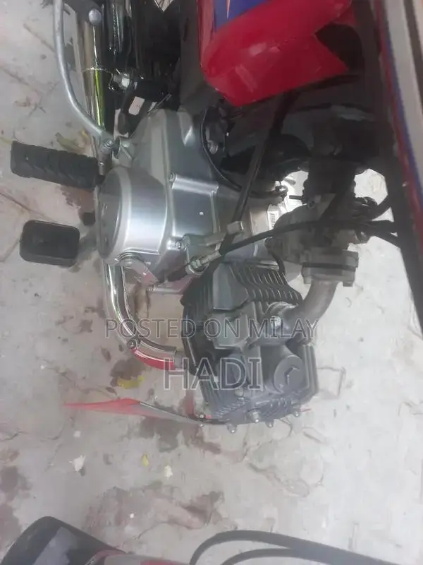 10 by 10 Vehicle Engine Component