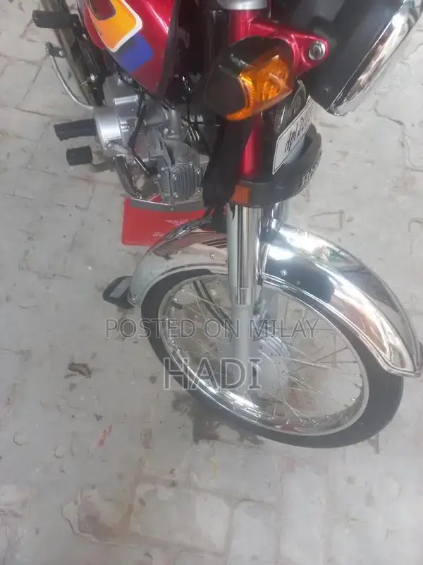 10 by 10 Vehicle Engine Component