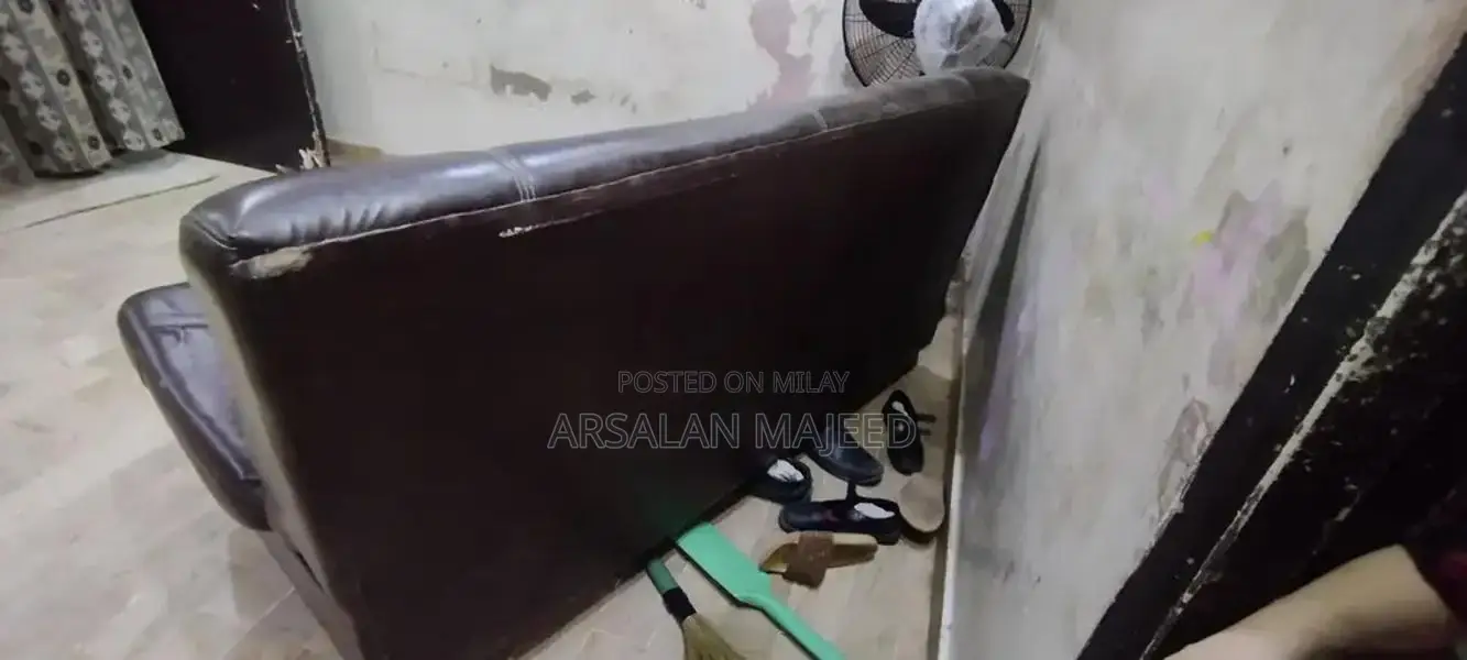 3-Seater Sofa with Repairable Cover