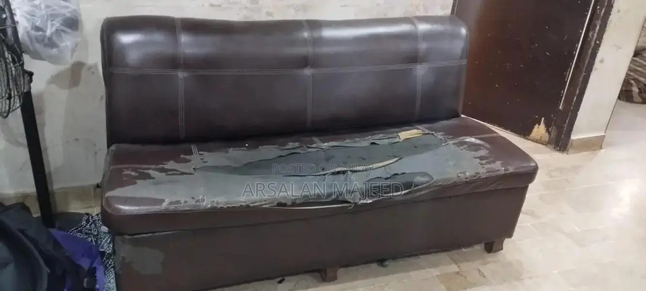 3-Seater Sofa with Repairable Cover