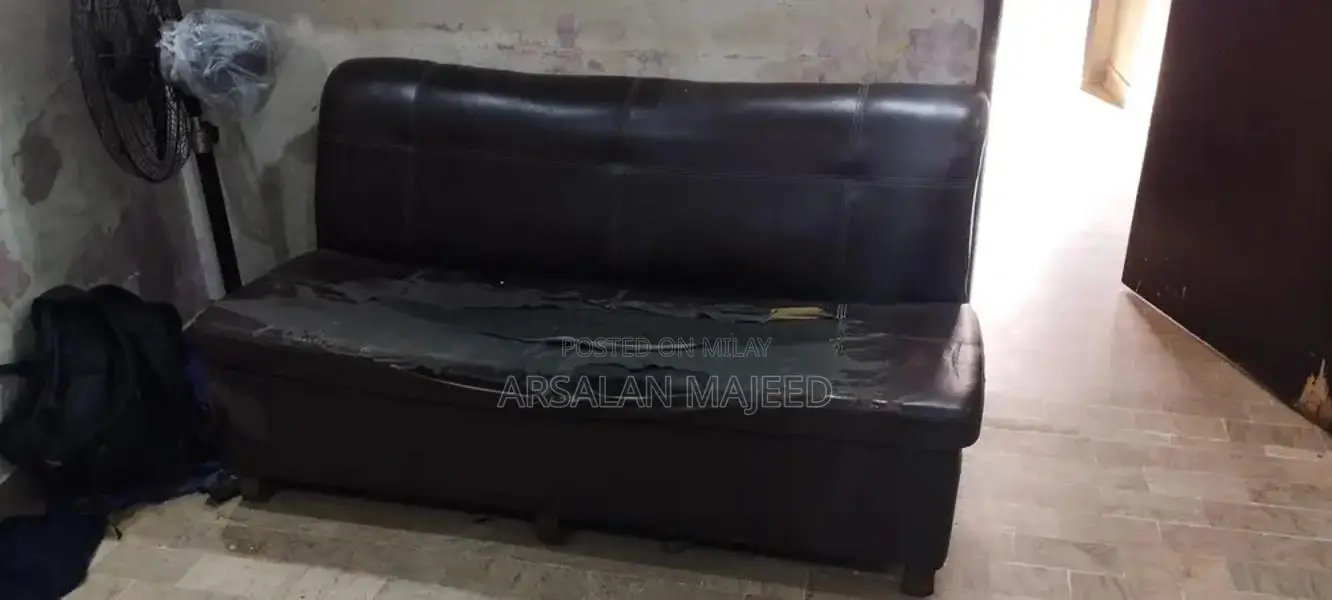 3-Seater Sofa with Repairable Cover