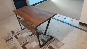 Modern Office Table - Professional Workspace Furniture